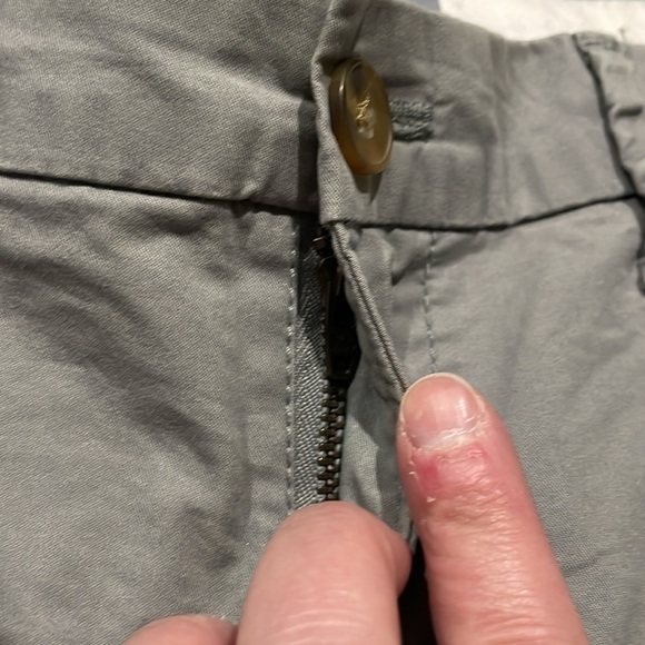 size 2 gray 7” Old Navy Chino shorts - Picture 3 of 8